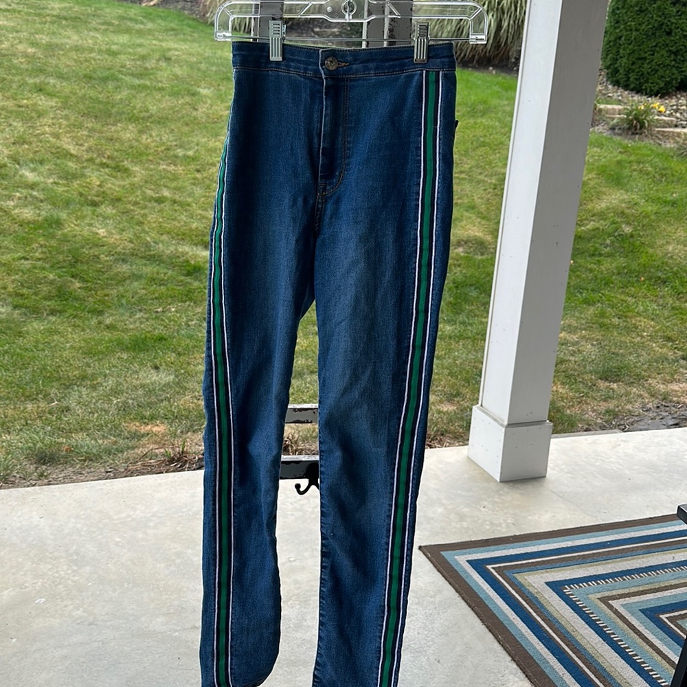 Divided Jeans